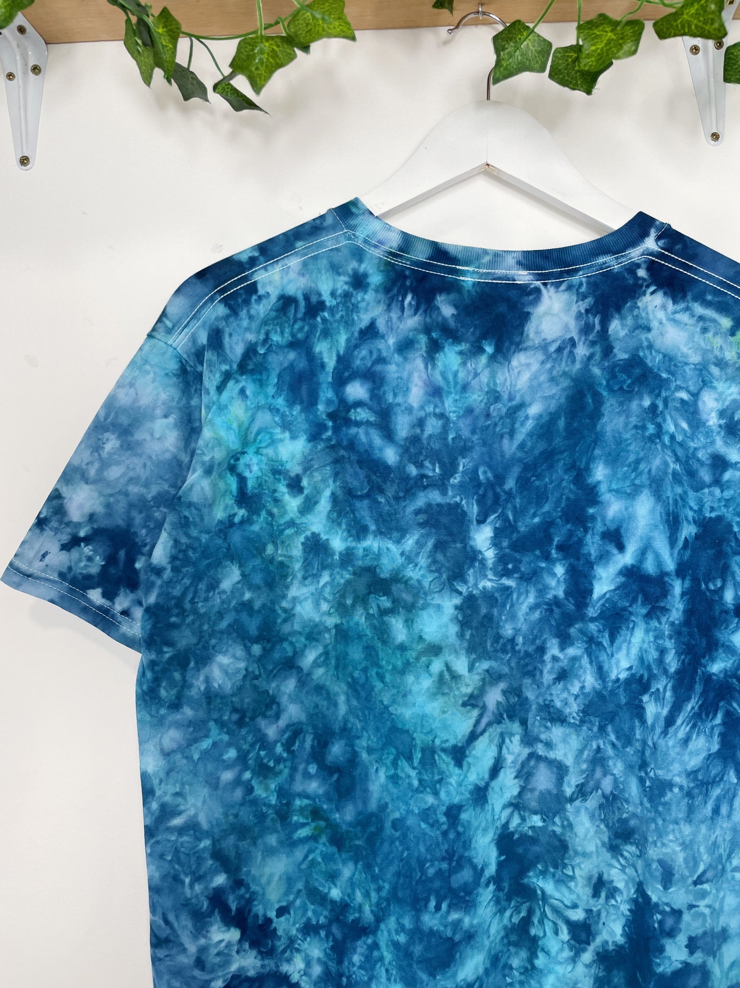 L | Ice Dye Ocean Blue Hand Dyed Ice Tie Dye T-Shirt