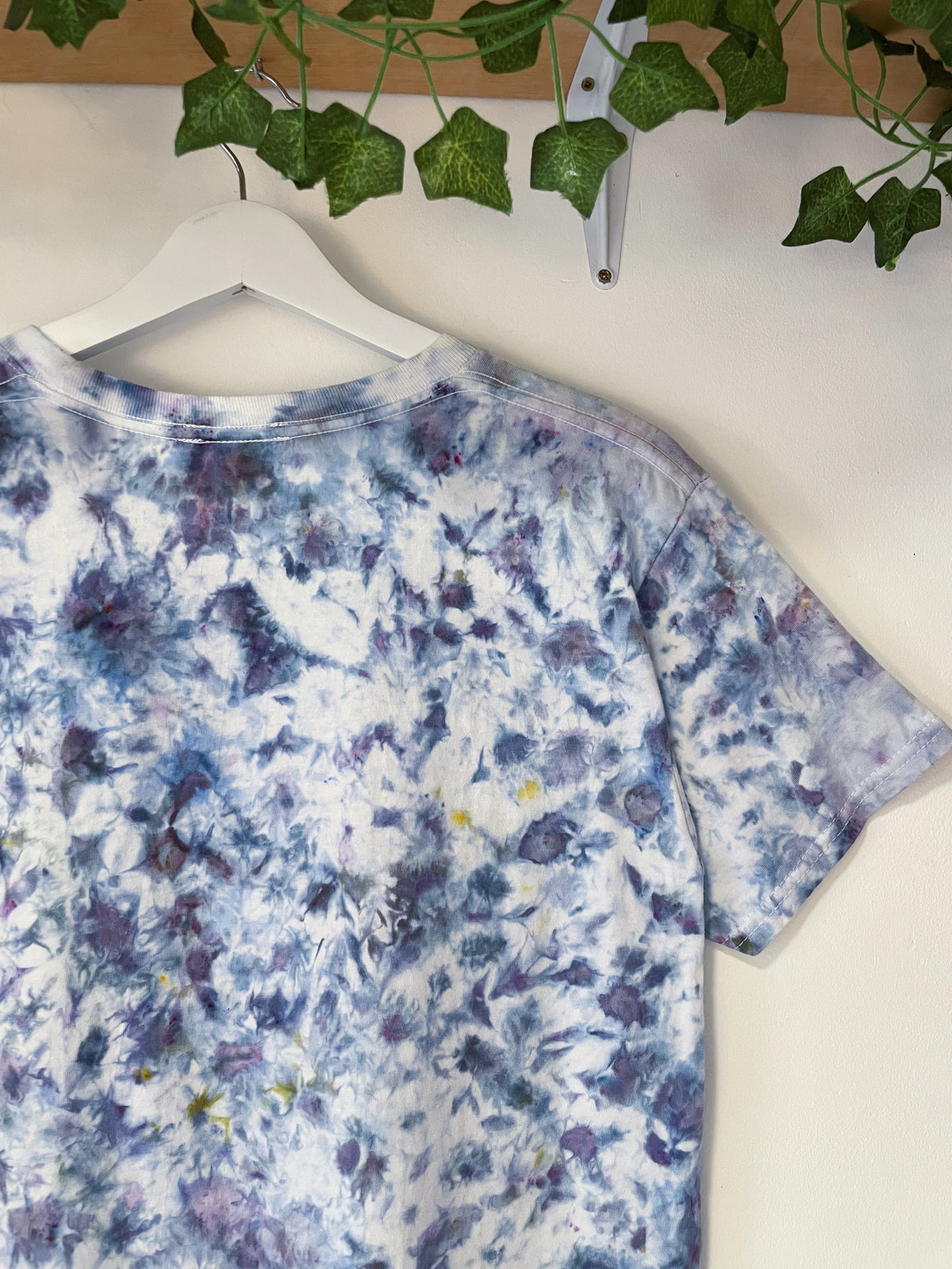 S | Frozen Waves Hand Dyed Ice Dye T-Shirt