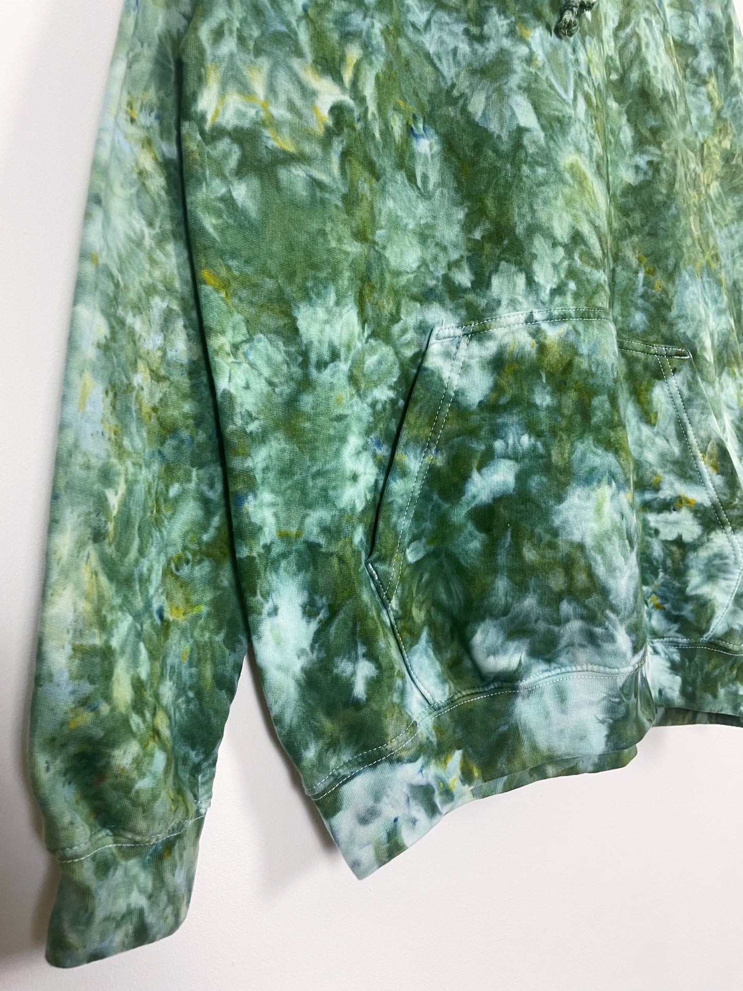 L | Ice Dye Dark Green Hand Dyed Pullover Hoodie