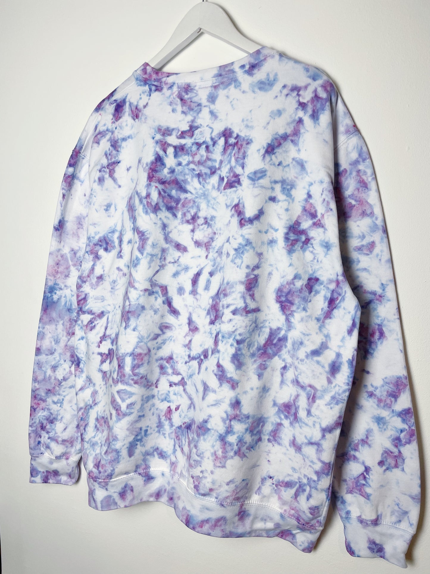 XL| Ice Dye Lilac Hand Dyed Sweatshirt