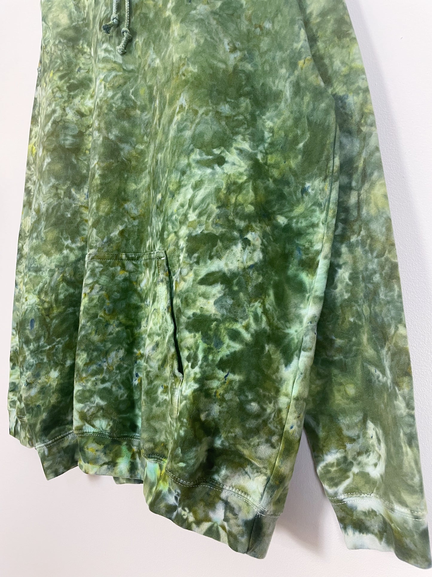 XXL | Ice Dye Green Hand Dyed Pullover Hoodie