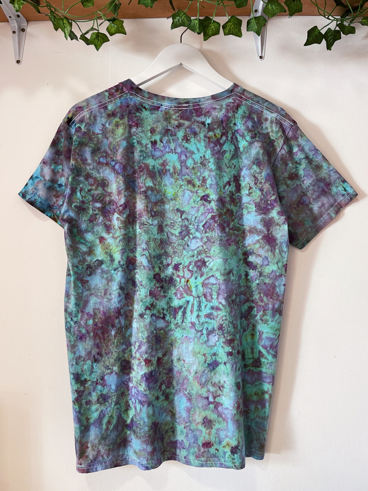M | Blue Purple Ice Dye T-Shirt