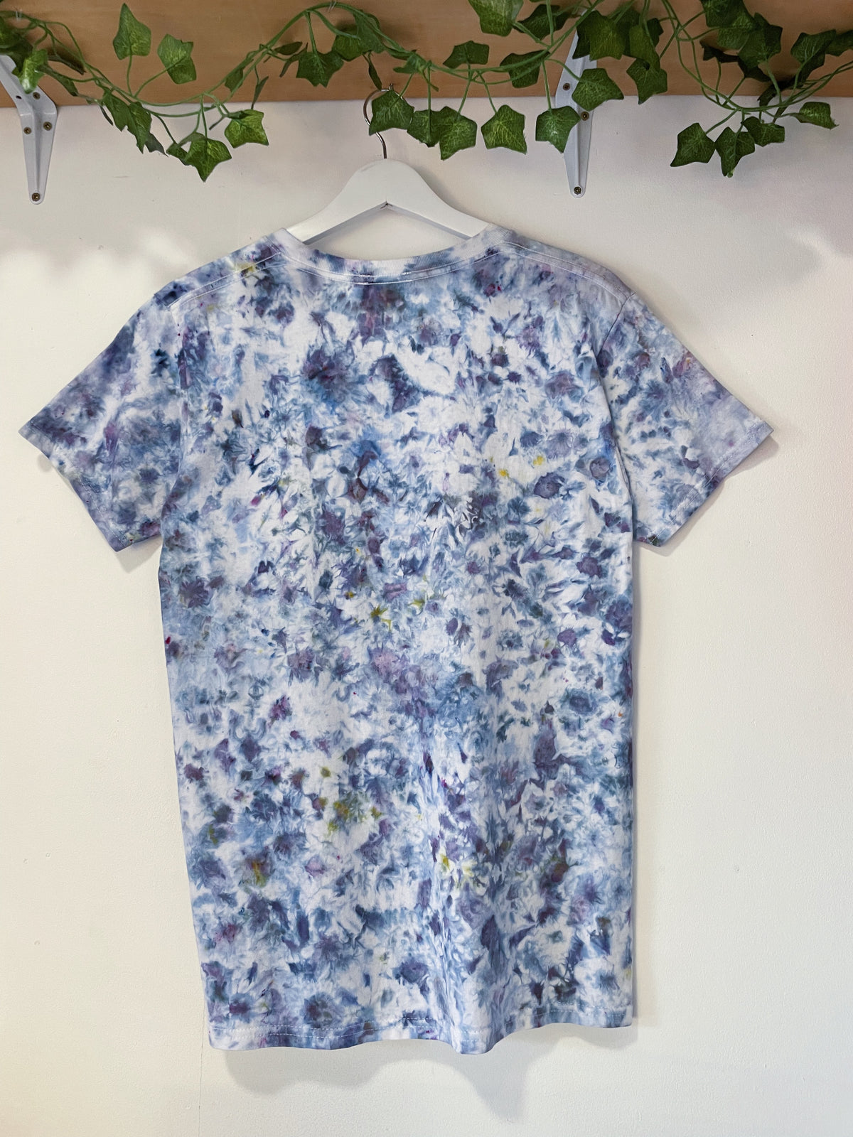 S | Frozen Waves Hand Dyed Ice Dye T-Shirt