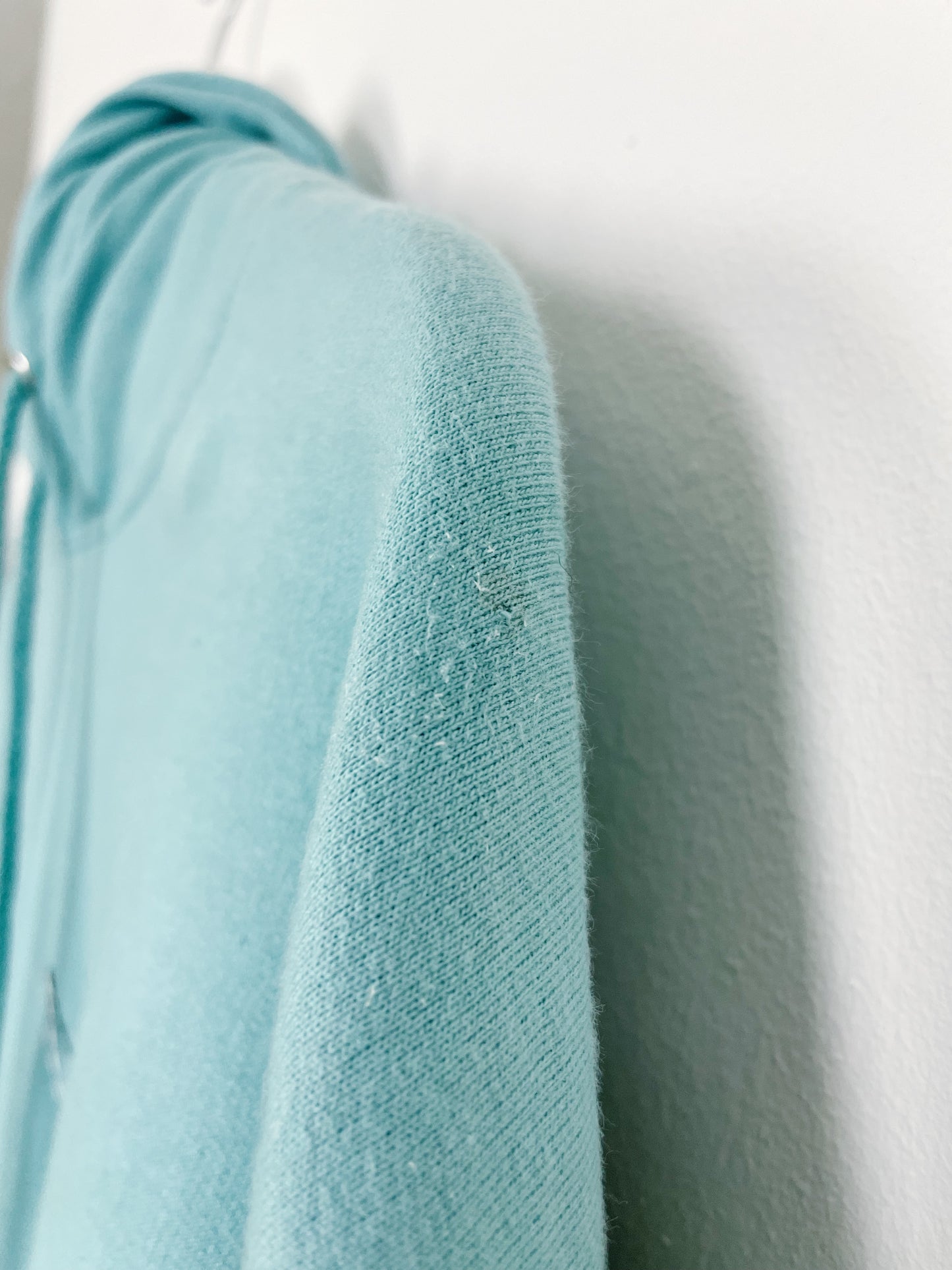 M | Stingray Hoodie Seafoam Blue Hand Embroidered | Minor Display Damage