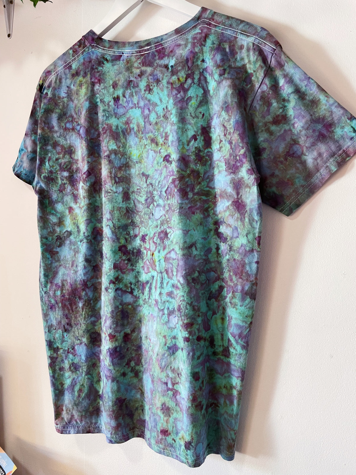 M | Blue Purple Ice Dye T-Shirt