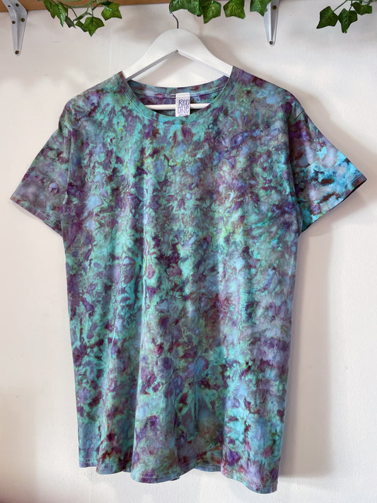 M | Blue Purple Ice Dye T-Shirt