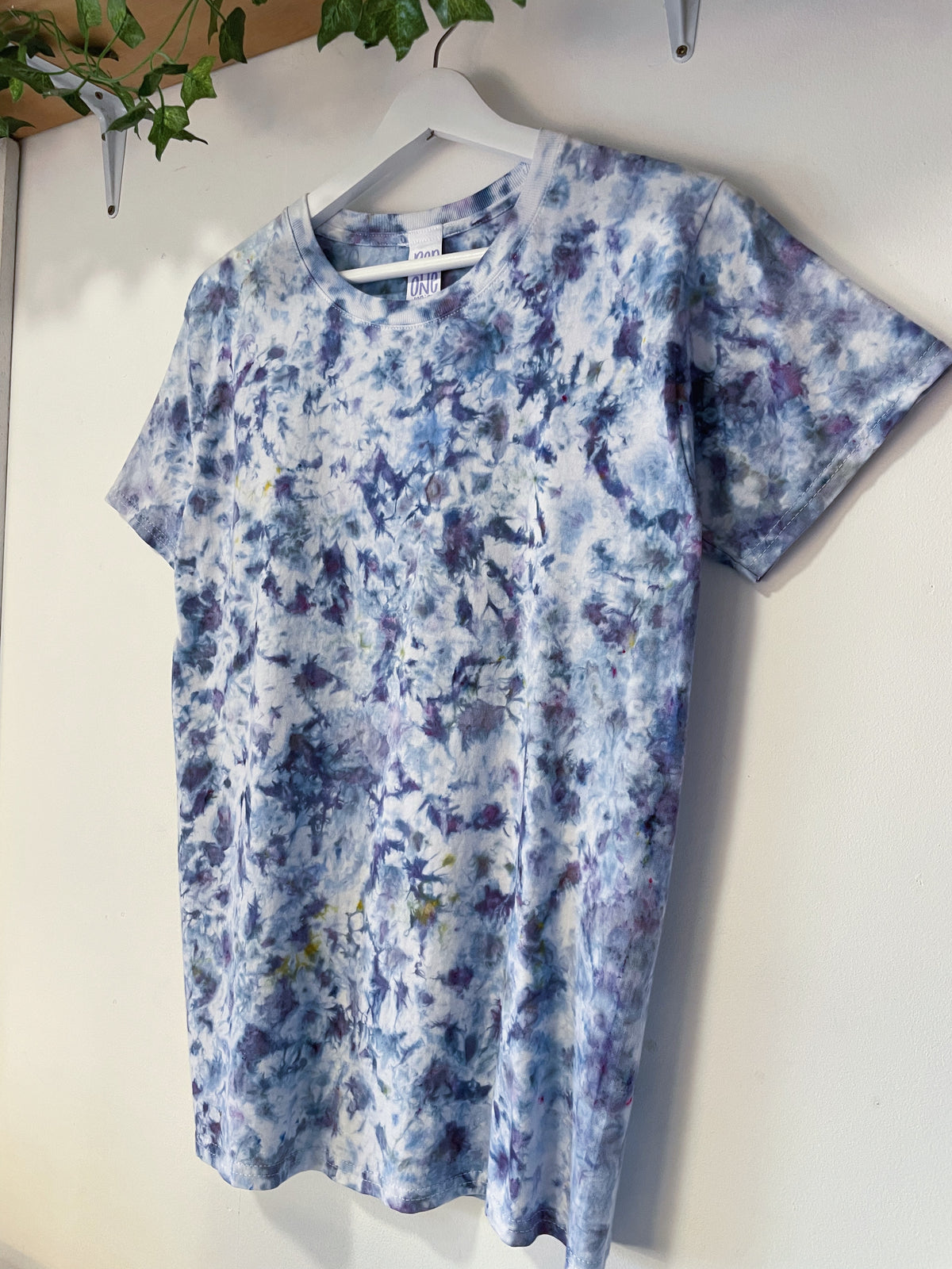 S | Frozen Waves Hand Dyed Ice Dye T-Shirt