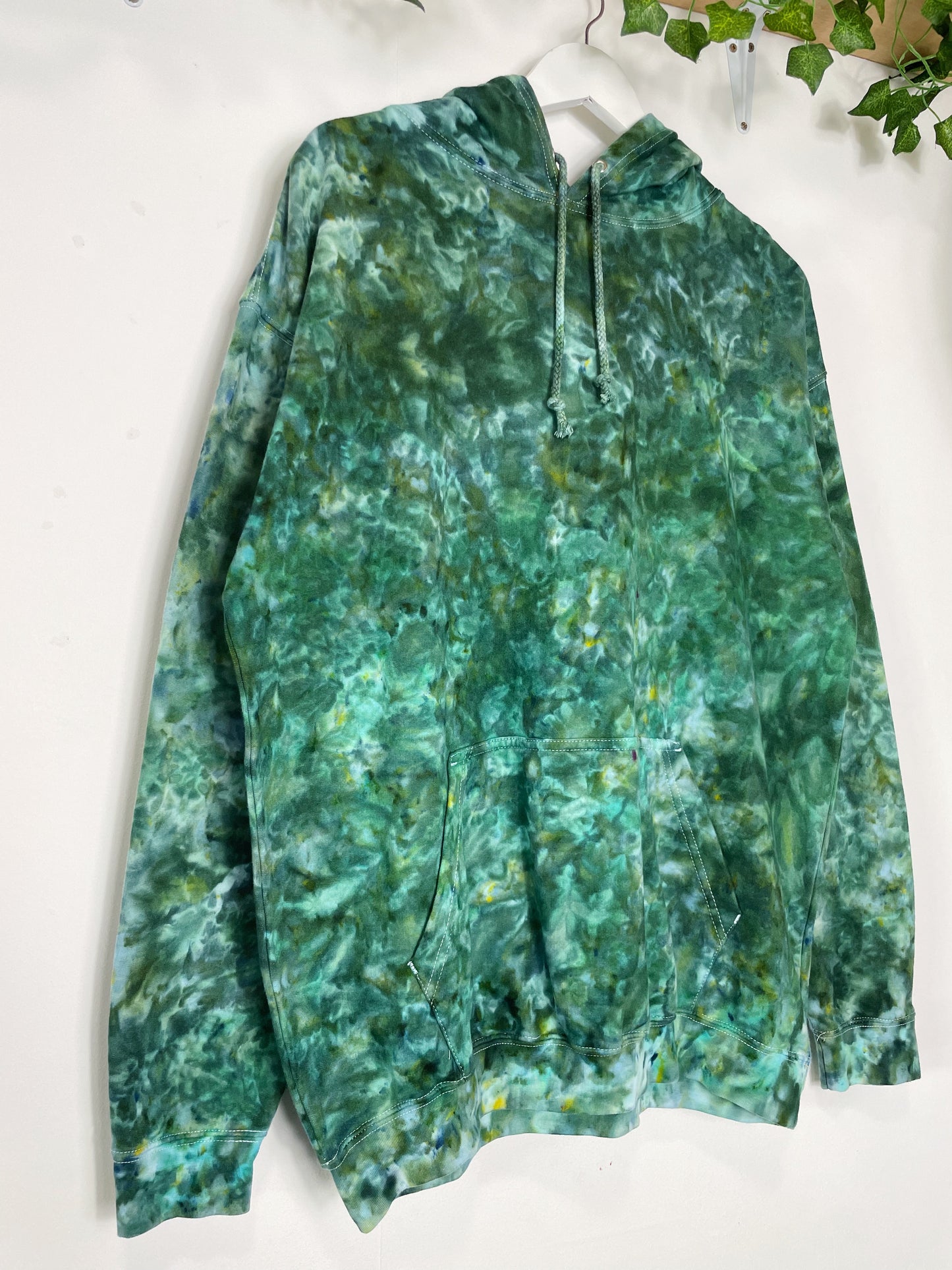 XL | Ice Dye Dark Green Hand Dyed Pullover Hoodie