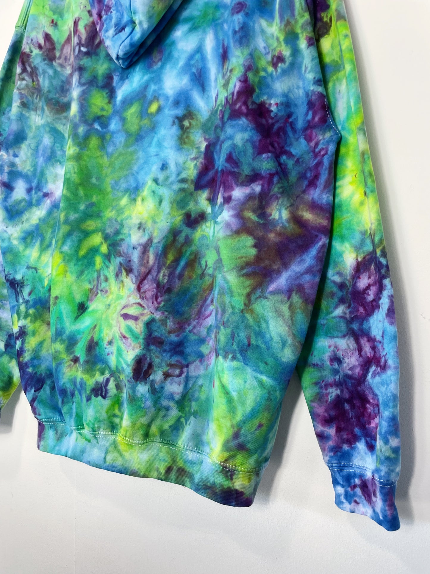 L | Ice Dye Hand Dyed Blue, Purple, Green Pullover Hoodie