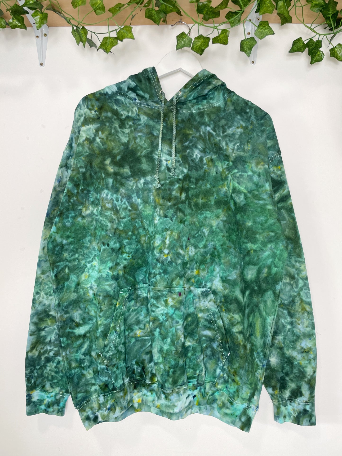 XL | Ice Dye Dark Green Hand Dyed Pullover Hoodie